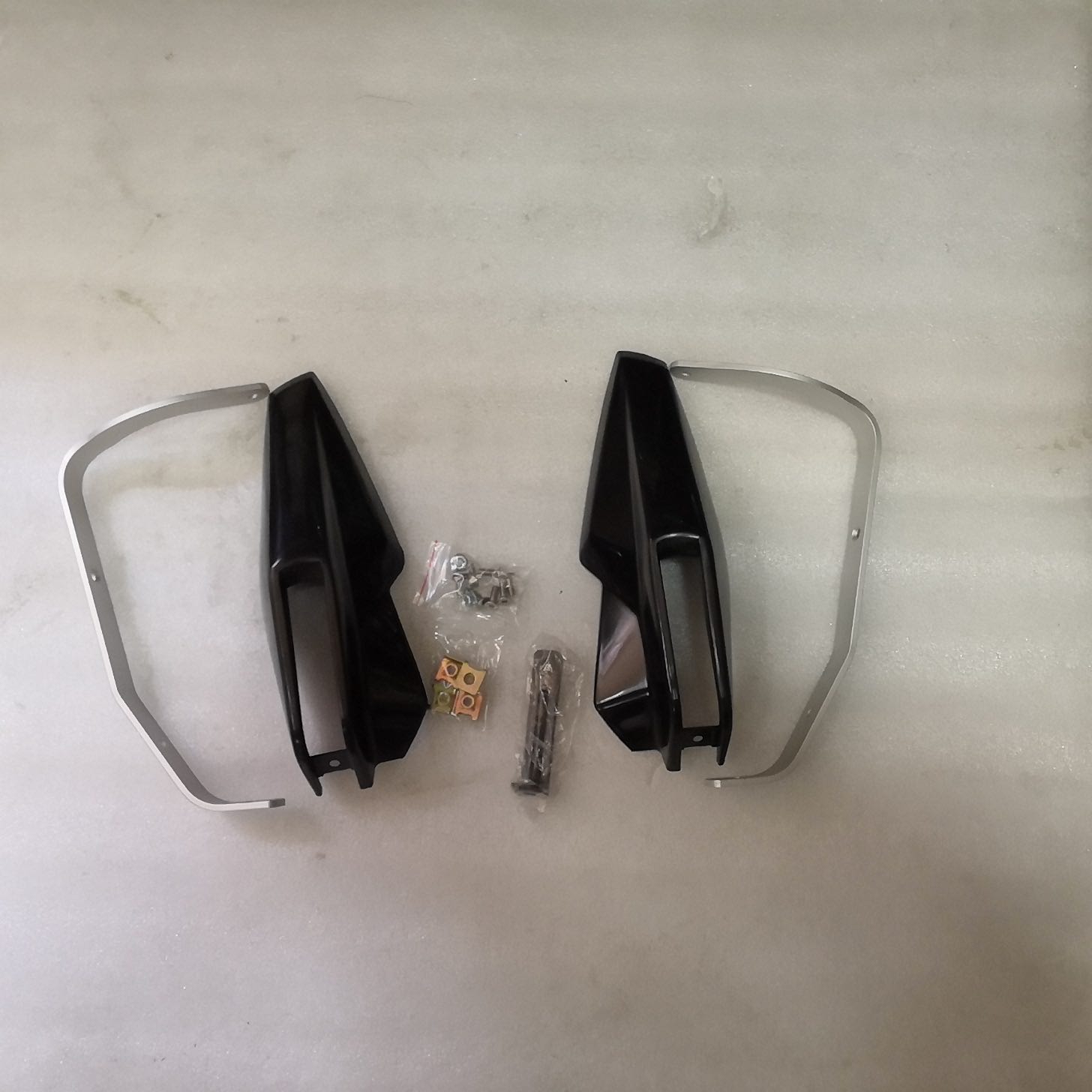 накладка защитная рукоятки руля